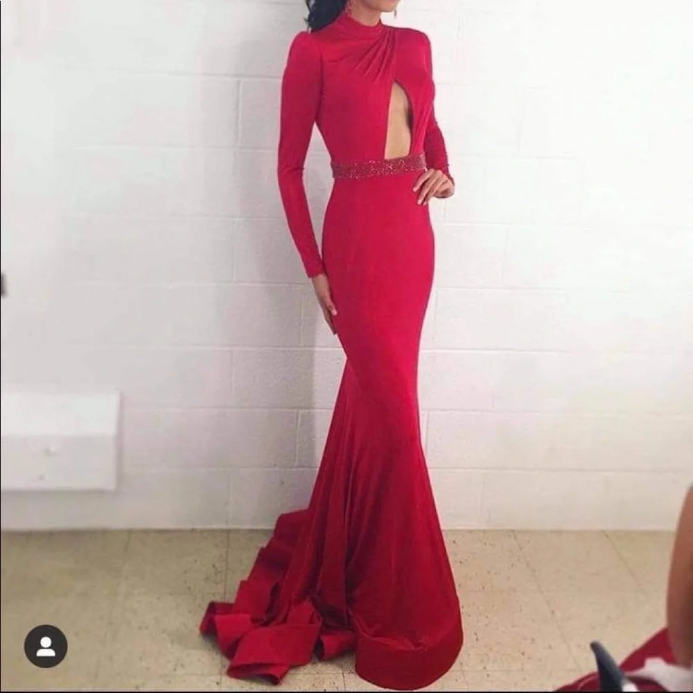Jovani Couture Gown - Picture 1 of 3